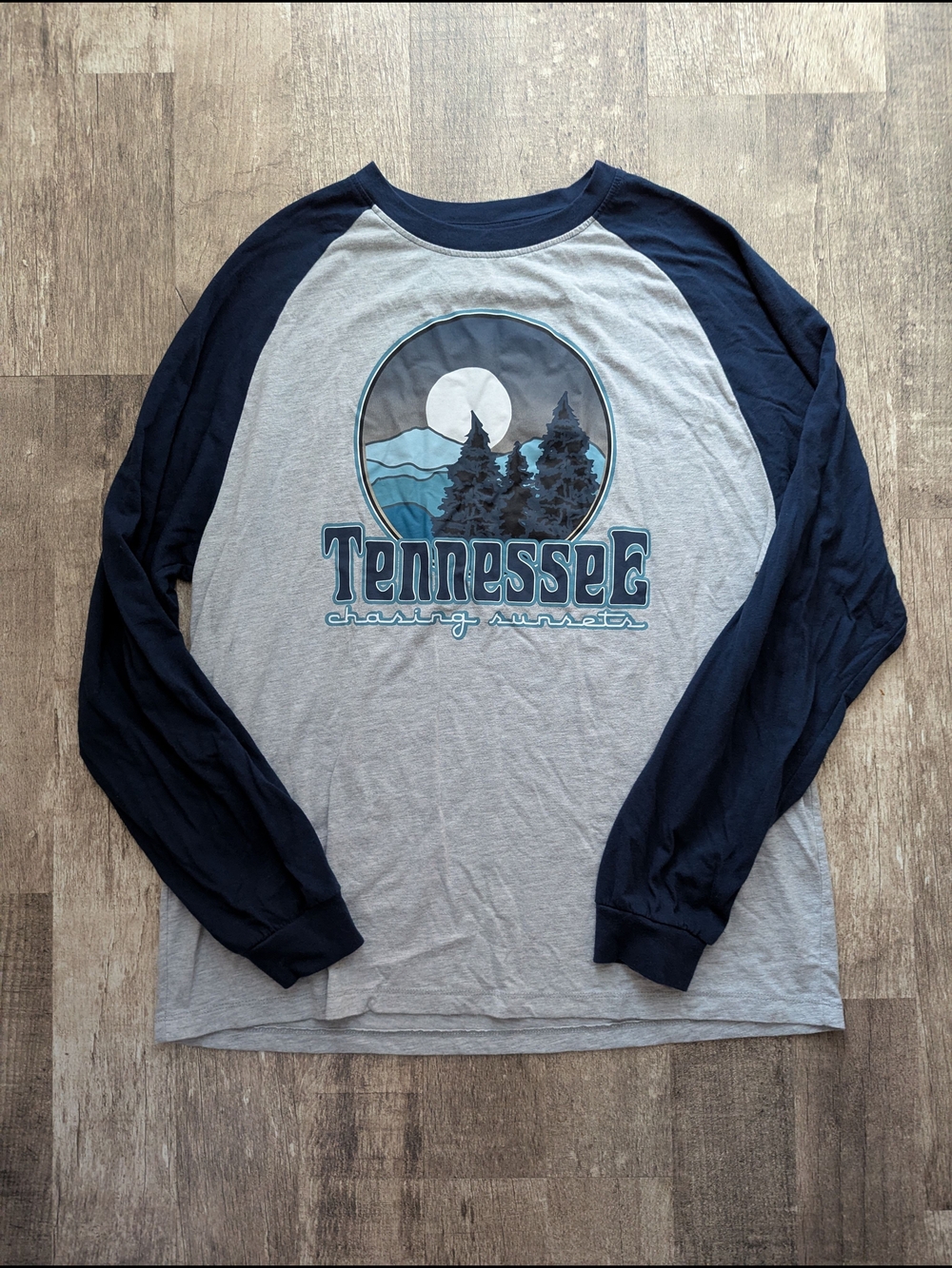 Tennessee Chasing Sunsets Raglan Long-Sleeve Shirt - Navy/Gray